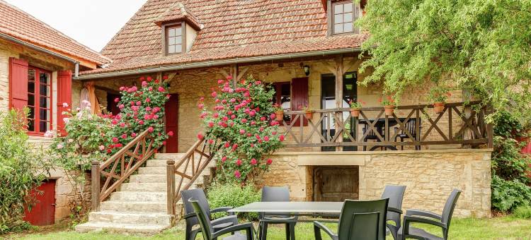 Comfortable holiday home with private pool图片