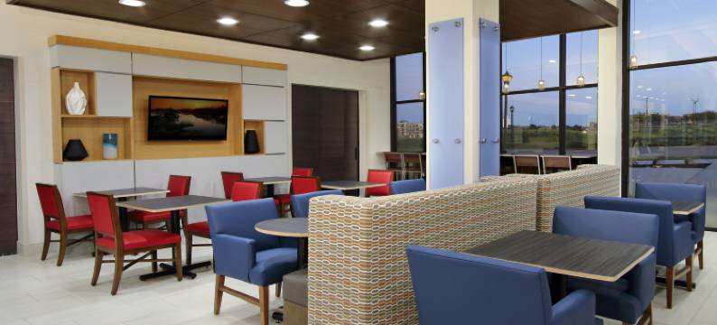 弗赖拉辛西北智选假日套房酒店(Holiday Inn Express & Suites DALLAS-FRISCO NW TOYOTA STDM by IHG)图片