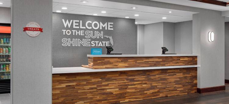 佛罗里达玛丽湖镇园欢朋套房酒店(Hampton Inn & Suites Lake Mary at Colonial TownPark)图片