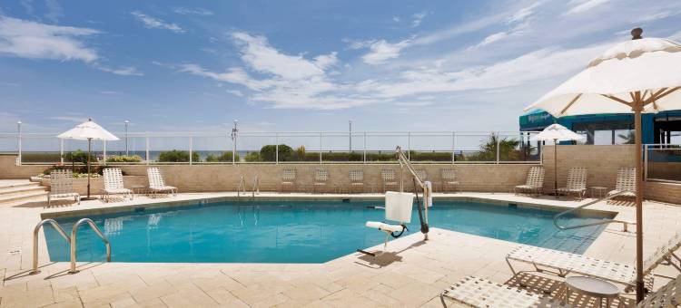 索弗布雷特海滨酒店-阿桑德连锁酒店(Surfbreak Virginia Beach Oceanfront, Ascend Hotel Collection)图片