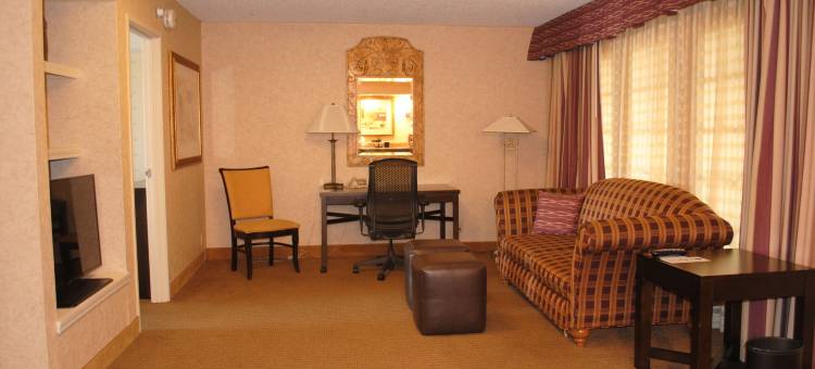 堪萨斯城广场希尔顿惠庭套房酒店(Embassy Suites by Hilton Kansas City Plaza)图片