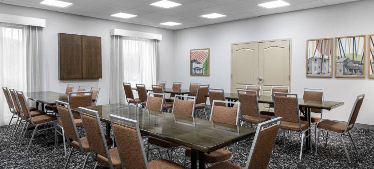 霍普希尔顿欢朋套房酒店(Hampton Inn & Suites Hope)图片