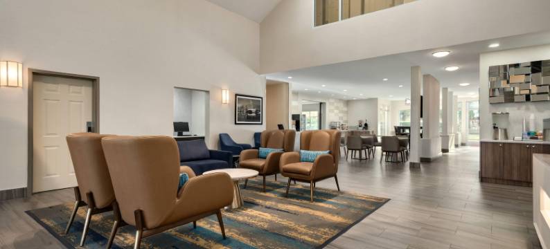 温哥华机场拉昆塔温德姆酒店(La Quinta Inn by Wyndham Vancouver Airport)图片