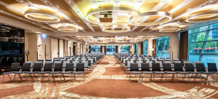 华沙中心诺富特酒店(Novotel Warszawa Centrum)图片