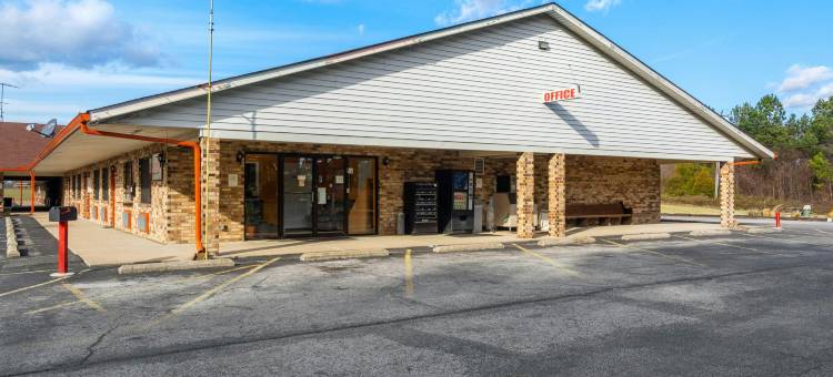 Hotel O 波特兰经济型宾馆，靠近I-65(Budget Host Inn by Hotel O Portland Near I-65)图片
