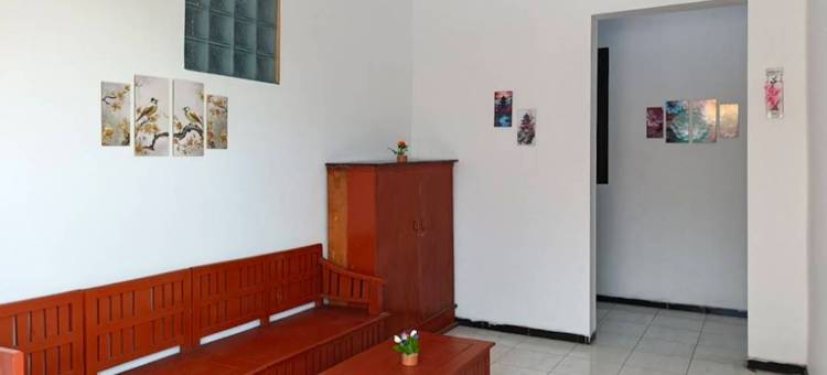 TwoSpaces苏托莫民宿(TwoSpaces Living at Sutomo Homestay, Madiun)图片