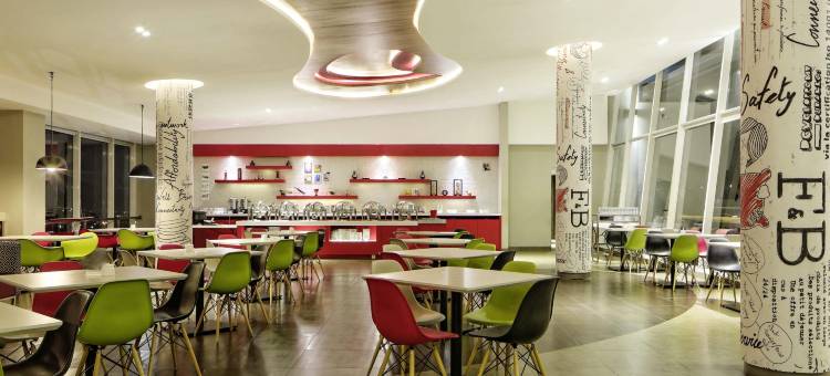 宜必思巴东酒店(Ibis Padang)图片