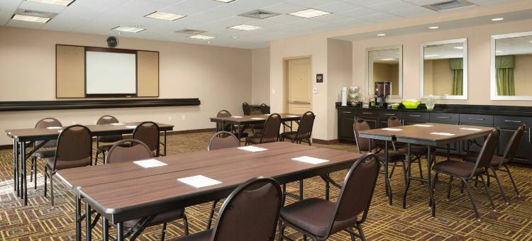 伯明翰伊格尔波恩特东280号欢朋套房酒店(Hampton Inn & Suites Birmingham/280 East-Eagle Point)图片