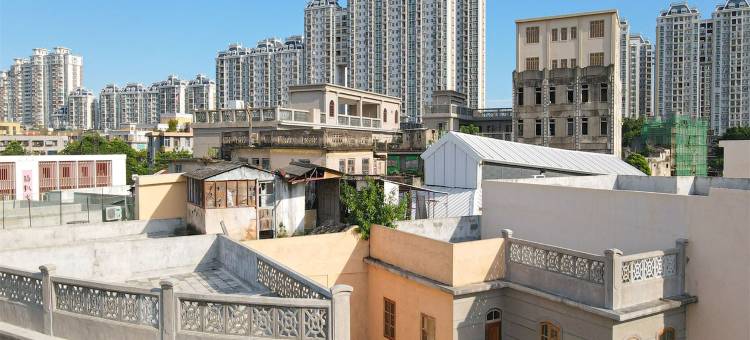 房东阿杰特色民宿(至平路1号分店)图片
