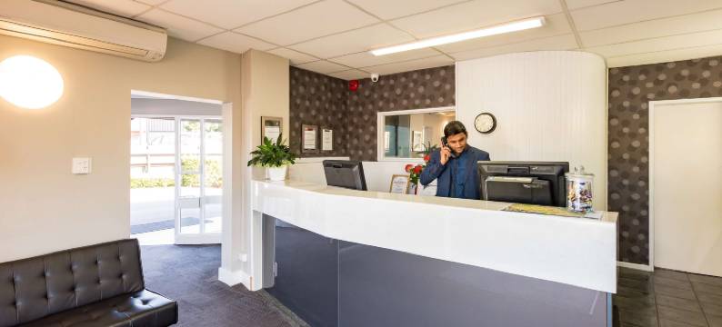 汉密尔顿哈特兰大使酒店(Heartland Ambassador Hotel Hamilton)图片