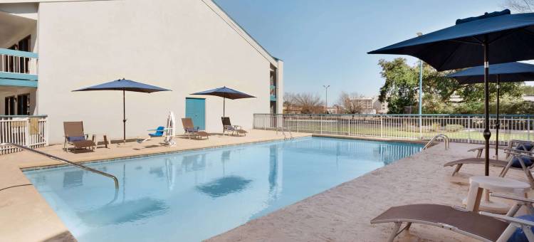 威尔明顿温德姆呗盟酒店(Baymont by Wyndham Wilmington)图片