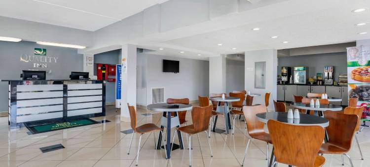 代托纳比奇海滨凯艺酒店(Quality Inn Daytona Beach Oceanfront)图片