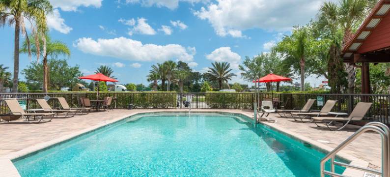 奥蒙德海滩代托纳目的地凯隆酒店(Clarion Inn Ormond Beach at Destination Daytona)图片