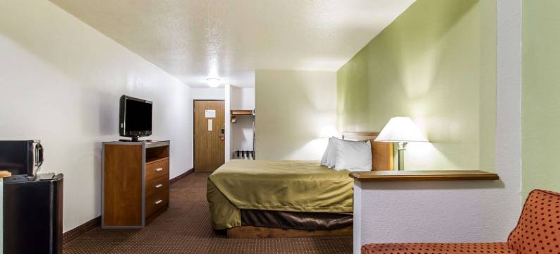 皮金-皮奥里亚地区伊克诺旅馆及套房(Econo Lodge Inn & Suites Pekin - Peoria Area)图片