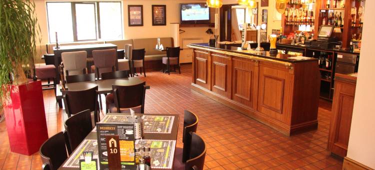 康铂米尔顿凯恩斯-芬妮斯特拉特福德酒店(Campanile Milton Keynes - Fenny Stratford)图片