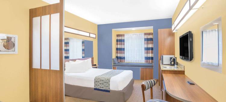 米利-罗切斯特机场麦客达套房酒店(Microtel Inn & Suites by Wyndham Chili/Rochester Airport)图片
