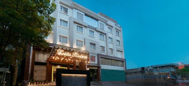 科斯塔海滨公寓(Costa Riviera Hotel)图片