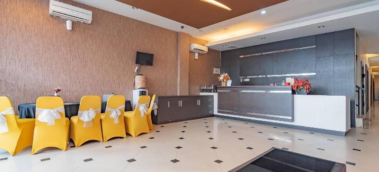 红多兹酒店-近萨那曼曼蒂基体育场(RedDoorz Near Stadion Sanaman Mantikei)图片
