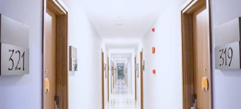 隆阿贡前一酒店(Front One Hotel Tulungagung)图片