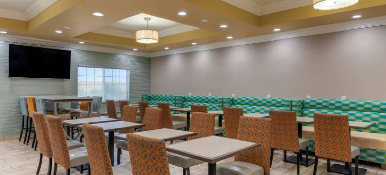 沃斯科贝斯特韦斯特优质套房酒店(Best Western Plus Wasco Inn  Suites)图片