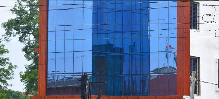 维沙尔酒店和宴会厅(Hotel Vishal and Banquet Hall)图片