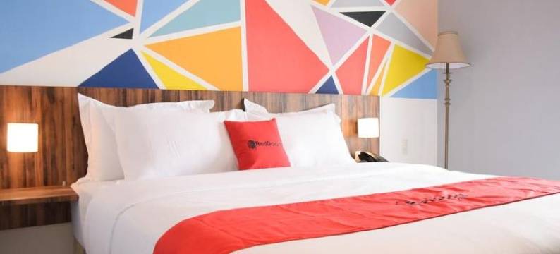 红多兹Plus酒店-近棉兰尤迈(RedDoorz Plus Near Unimed Medan)图片