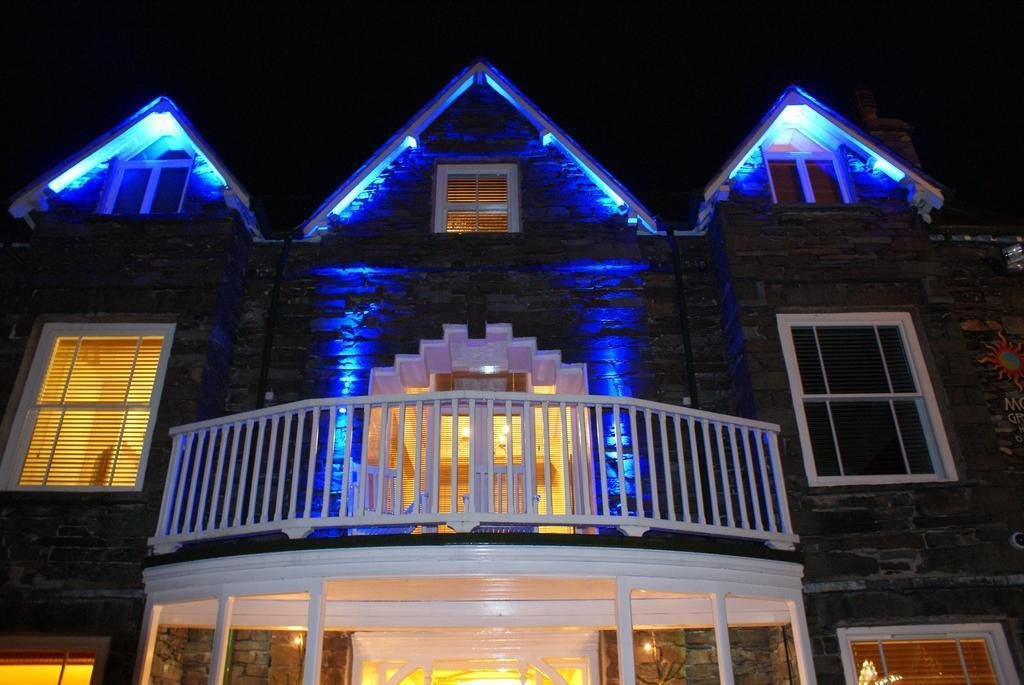 Moss Grove Organic Over view