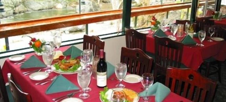 盖特威餐厅旅馆(The Gateway Restaurant & Lodge)图片