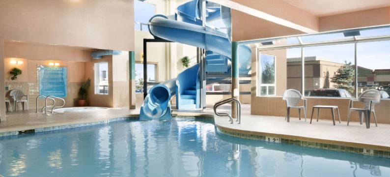 卡尔加里机场温德姆戴斯酒店(Days Inn by Wyndham Calgary Airport)图片