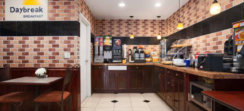 康科德戴斯酒店(Days Inn by Wyndham Concord)图片