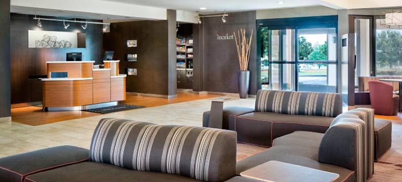 达拉斯阿林顿/娱乐区万怡酒店(Courtyard Dallas Arlington/Entertainment District)图片