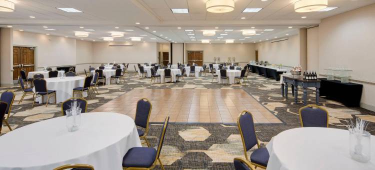 Holiday Inn 夏洛茨维尔- UNIV区(Holiday Inn Charlottesville-Univ Area)图片