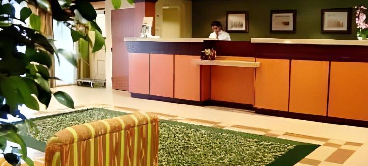 门多西诺县尤凯亚万枫酒店(Fairfield Inn & Suites Ukiah Mendocino County)图片