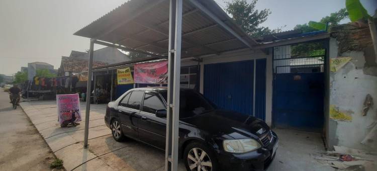 OYO 94032 JM旅馆2号近卡拉旺车站(Hotel O Jm Guest House 2NearStasiun Karawang)图片