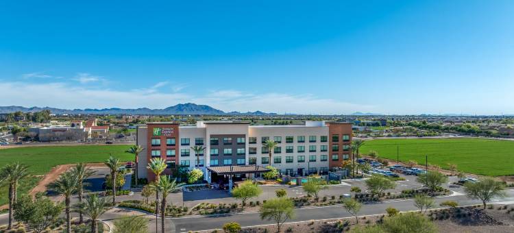 吉尔伯特梅萨盖特威机场智选假日套房酒店(Holiday Inn Express & Suites Gilbert – Mesa Gateway Airport)图片