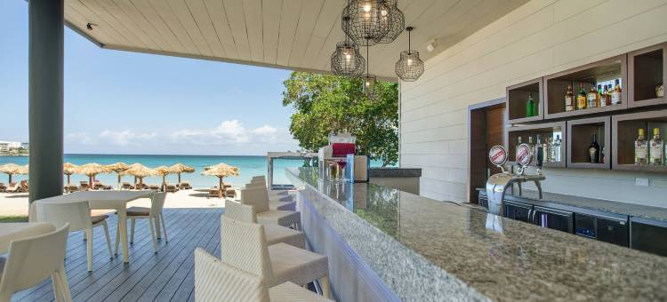 内格里尔罗雅顿 - 傲途格精选全包式度假村 - 限成人(Royalton Negril Resort)图片