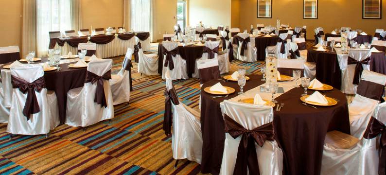 万枫酒店及套房亚特兰大格威内特广场(Fairfield Inn & Suites Atlanta Gwinnett Place)图片