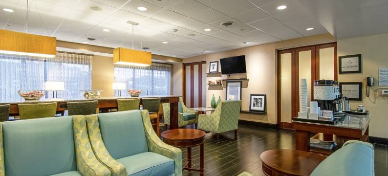 希尔顿欢朋酒店-派恩格罗夫(Hampton Inn Pine Grove)图片