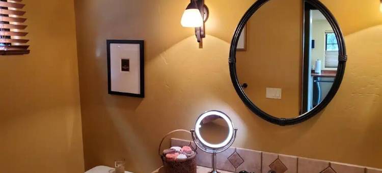 塞多纳景致艺术乡村别墅-历史悠久且优美!-100% 五星好评!!(Sedona Vista Art Cottage - Historic & Beautiful!  - 100% 5-Star Reviews!!)图片