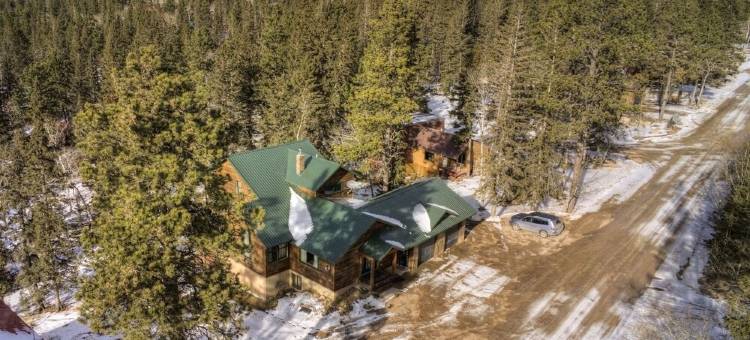 洛斯特营地特里峰仅几个街区山林小屋(Lost Camp Lodge just a few blocks from Terry Peak)图片