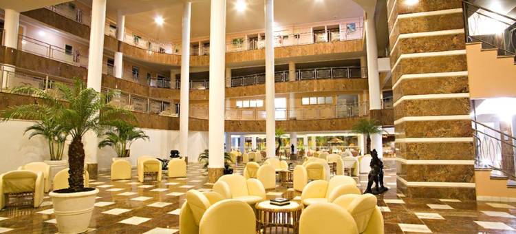 埃斯梅拉达普拉亚酒店(Esmeralda Praia Hotel)图片