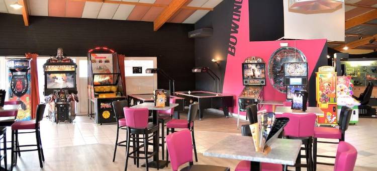 Cit'Hotel餐厅保龄球米洛(Cit'Hotel Restaurant du Bowling de Millau)图片