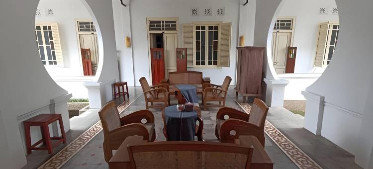 Mruyung Guest House Kota Lama Banyumas Mitra RedDoorz图片