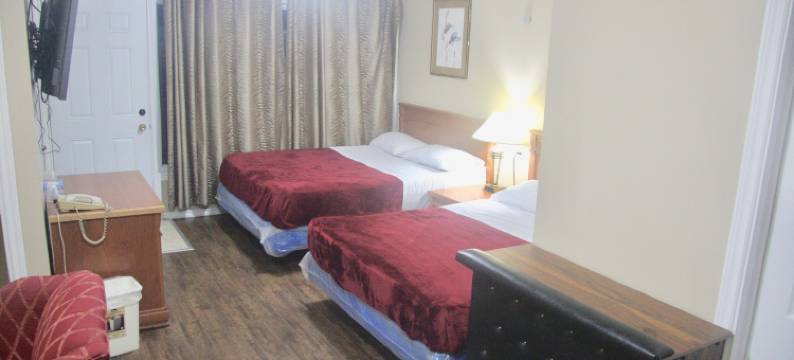 美国广场汽车旅馆(American Plaza Motel)图片