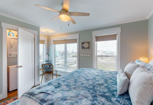 Cornerstone Beachside Cottage Hotel Overview