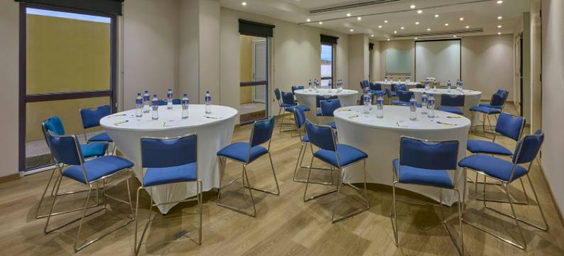 坎昆机场城市快线万豪酒店(City Express by Marriott Cancun Aeropuerto)图片