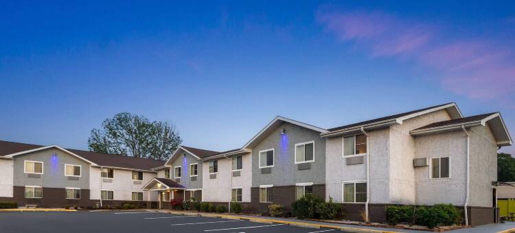 南波士顿弗吉尼亚州速8酒店(Super 8 by Wyndham South Boston VA)图片