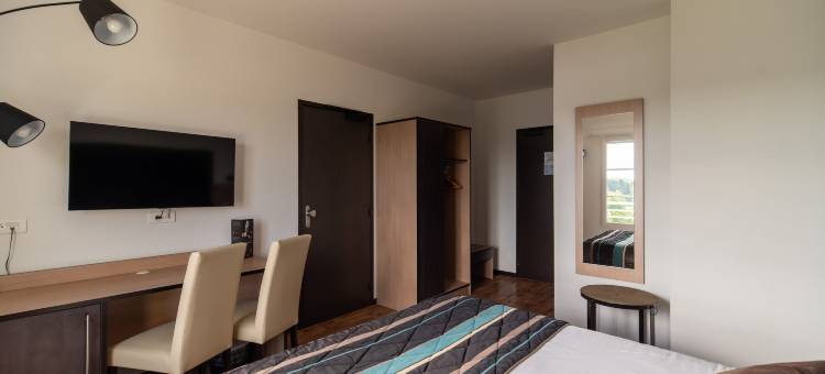 布朗切旅游舒适布里特酒店(Brit Hôtel Confort - la Tour Blanche)图片