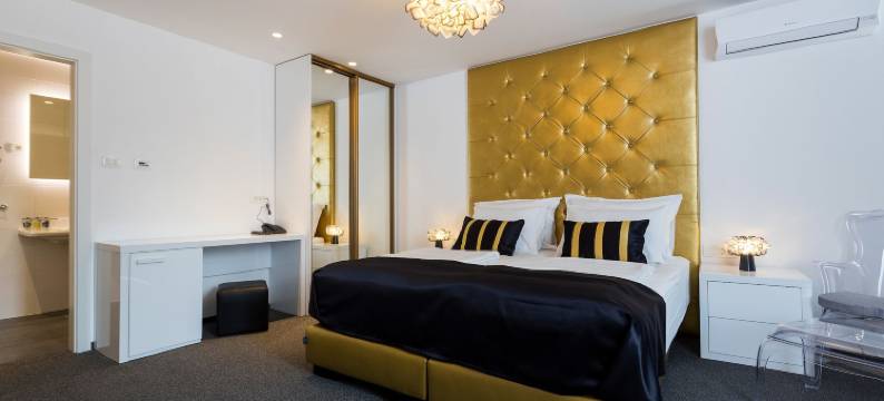 毕金华丽酒店(B Gold Luxury Rooms B&B)图片