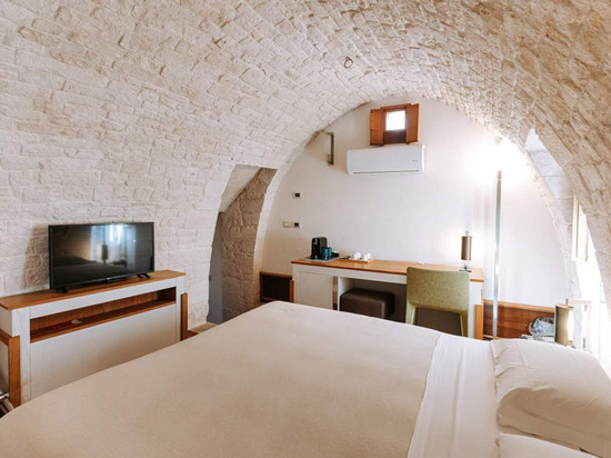 圣塔罗莎黎莱斯酒店